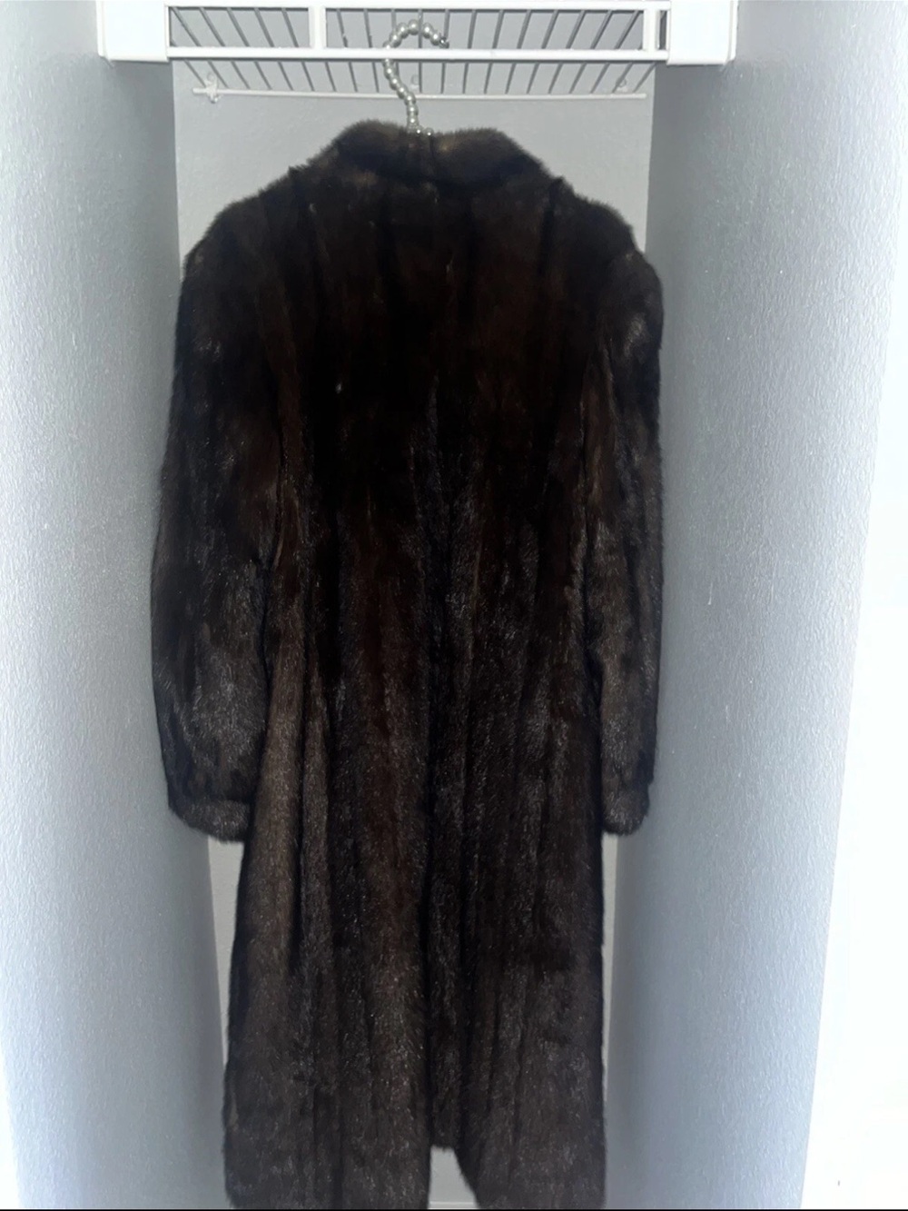 Luxurious Dark Brown Full-Length Women's Fur Coat - Picture 2 of 3